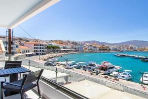 Lovely apartment with harbor view in Pigadia, Karpathos Town