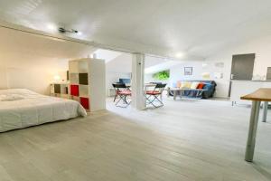 #EH Le Rousseau Apartments, Grenoble