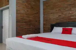RedDoorz @ Jalan Ringroad Selatan 2 Hotel, Yogyakarta