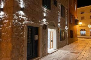 ST. CLARA OLD TOWN Apart-hotel, Sibenik