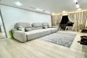 Prostornaya 3 komnatnaya na Arbate Apartments, Almaty