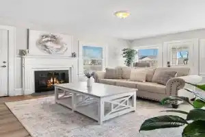 Cozy 4B Retreat Near Uptown King Beds Sleeps 12 Guest house, Charlotte