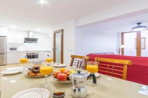 Casa Gómez, parking gratuito en Pleno Centro, Almeria