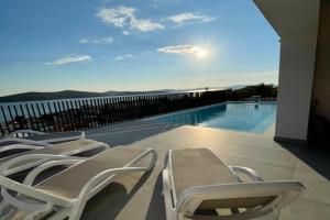 the Tinel Villa, Zaboric