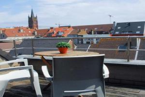 Penthouse with 2 free parking in, Knokke-Heist