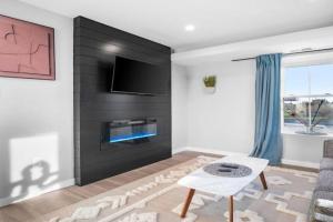 Unit 3 European style King size bed Stockton College Apartments, Atlantic City