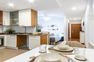 Fantástico loft cerca centro by Lofties Apartments, Sabadell