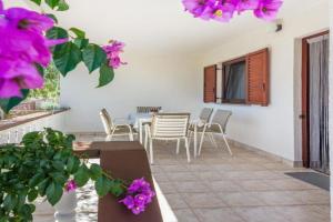 Apartment Susa, Vir