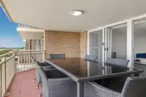 Kokomo Unit 10 Kings Beach QLD Guest house, Caloundra