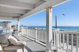 Expansive Ocean View, Private Balcony, Across from Beach Apartments, Carlsbad