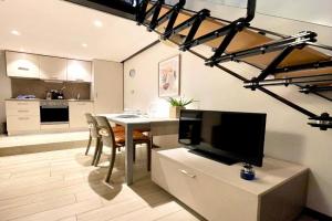 River Castle Central Apartments, Verona