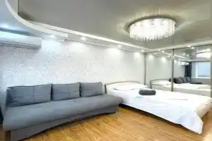 Buketova 18, DOSTYK MOLL, TsUM, UDARNIK, DODO pitstsa Apartments, Petropavlovsk