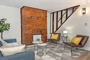 Hip and Bright Lawerenceville 2 Bed Easy Parking Guest house, Pittsburgh