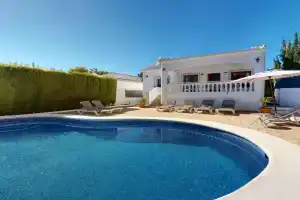 Villa Limoneros by HMR Holidays, Moraira