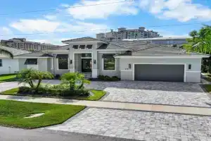 2023 Captiva home steps to the beach/shops/dining Guest house, Marco