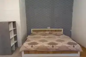 1k Antonovicha. Olimpiyska Apartments, Kiev