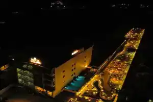 Hotel Aikawa, Sauraha