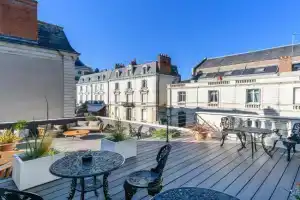 Corneille - Entrée autonome, réception en ligne - Encore Mieux Apart-hotel, Tours