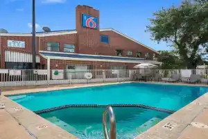 Studio 6 TX Brookhollow, Houston