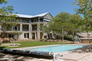Chateau du Apartments, Windhoek