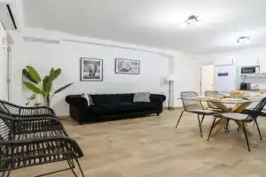 TrendyHomes Centro - Ubicación y confort Apartments, Granada