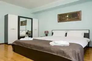 Rustaveli Three Bedroom Apartment with Amazing views, Tbilisi