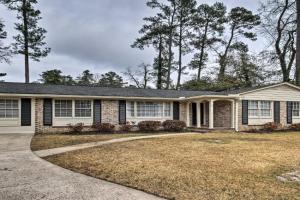 Convenient Home with Private Yard! Guest house, Augusta