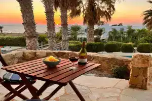 Sky Villa, Chlorakas