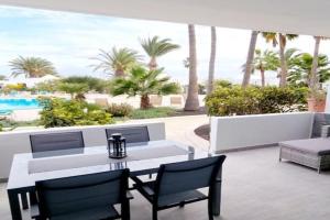 Playa Bastian first line of the sea Apartments, Costa Teguise
