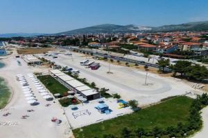 Apartments by the sea - 20307, Trogir