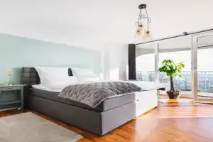 GREAT CITY VIEW I 26 FLOOR I NETFLIX and BOXSPRINGBED Apartments, Augsburg