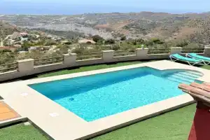 La Casa Roja 6 huéspedes y piscina privada, Torrox