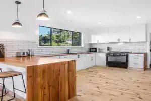 Scenic Stay I Short or Long Term Guest house, Geelong