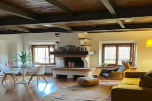 Loft Albinelli Wi-Fi e parcheggio gratis in centro Apartments, Modena