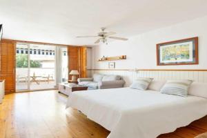 Central a 10 minutos de la paya Apartments, Sitges