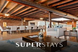 Sleep24 13Beds 8BR 6BA Swepson Retreat KING Guest house, Louisville