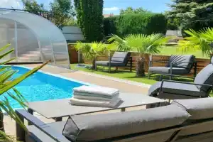 Villa Nova, Heviz