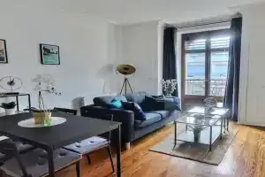 P&R 2, 2 bedroom, close to center, Plainpalais, Geneva