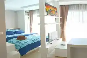 Fluffy bed and seaview @Bangsaen Apartments, Bang Saen