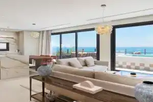LIV Mackenzie Beach Suites Larnaca, Larnaka