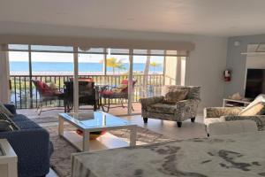 Sunset Beach 101 Beach Front Unit Apartments, Holmes Beach