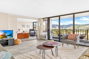 Mountain View, Close to Waikiki Beach with Parking Apartments, Honolulu