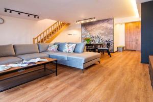 Elegancki Apartament Sun Seasons 24 wu z Sauną i Parkingiem by Noclegi Renters, Karpacz
