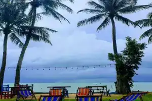 BEACH HOUSE WOODY, Laem Sor