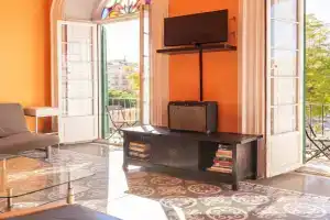 Private Rooms in Historic Building on the Square, Malaga