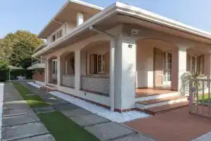 Gorgeous Home In With Kitchen Guest house, Viareggio
