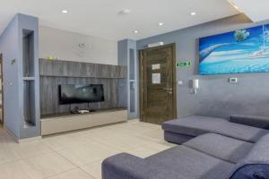 Stunning 2BR APT w/Hill View, perfect for Relaxing by 360 Estates Apartments, Mellieha