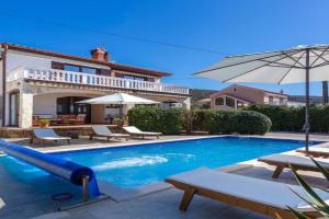 Nice Apartment In With Sauna, PUNAT