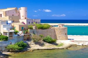 Purple House a, Castellammare del Golfo