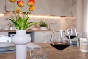 Villa Pratu Apartments a 100 metri dal mare - P r a t u r e c c i Group, Riccione